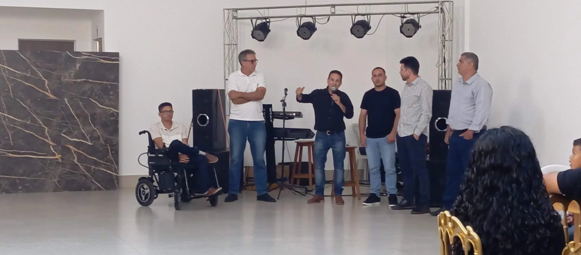 /image/19o-encontro-de-liderancas-rurais-reune-autoridades-associacoes-e-produtores-em-lagoa-dos-patos-mg?src=https%3A%2F%2Fimg2.pixhost.to%2Fimages%2F7461%2F719065336_img_20251205_210608.jpg&w=2000&q=85