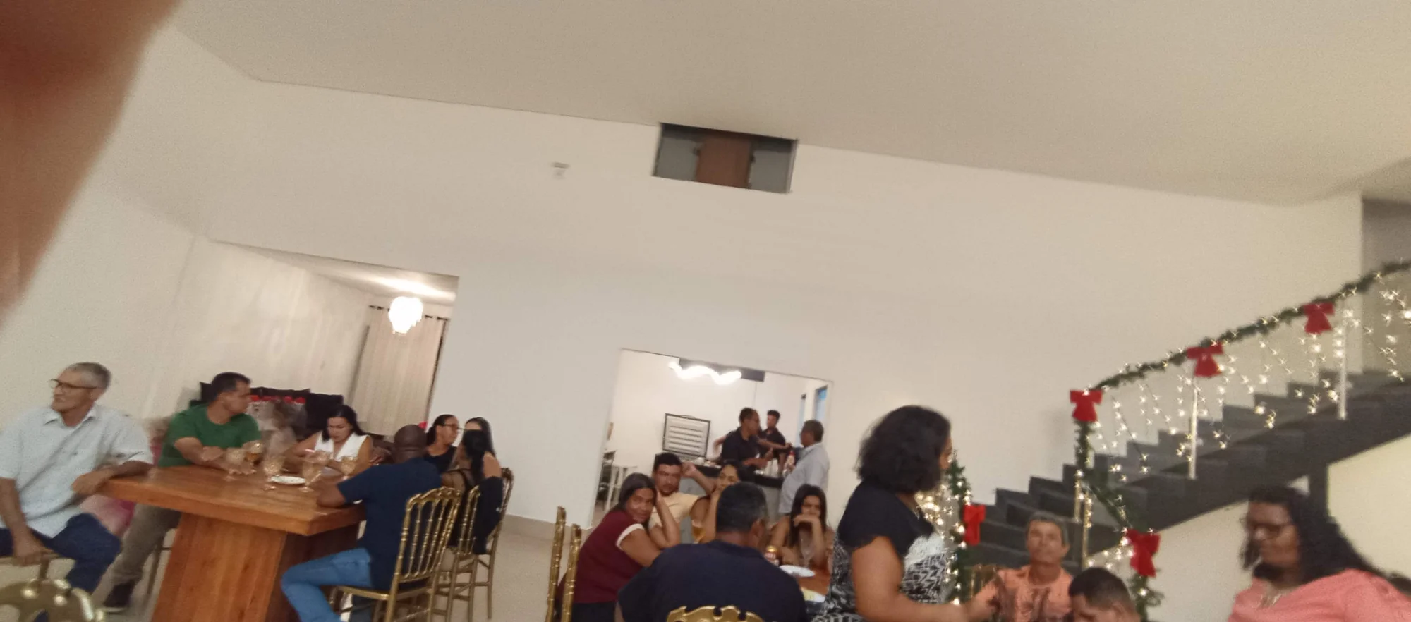 /image/19o-encontro-de-liderancas-rurais-reune-autoridades-associacoes-e-produtores-em-lagoa-dos-patos-mg?src=https%3A%2F%2Fimg2.pixhost.to%2Fimages%2F7461%2F719065340_img_20251205_210621.jpg&w=2000&q=85
