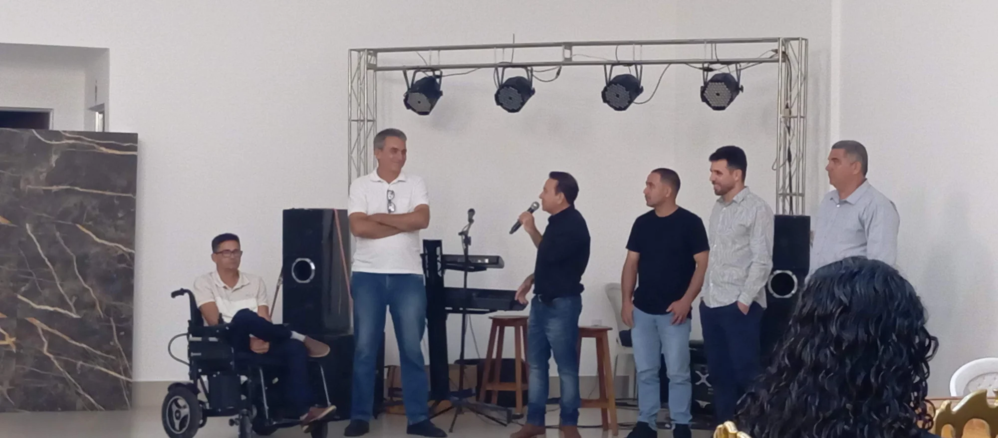 /image/19o-encontro-de-liderancas-rurais-reune-autoridades-associacoes-e-produtores-em-lagoa-dos-patos-mg?src=https%3A%2F%2Fimg2.pixhost.to%2Fimages%2F7461%2F719065345_img_20251205_210840.jpg&w=2000&q=85