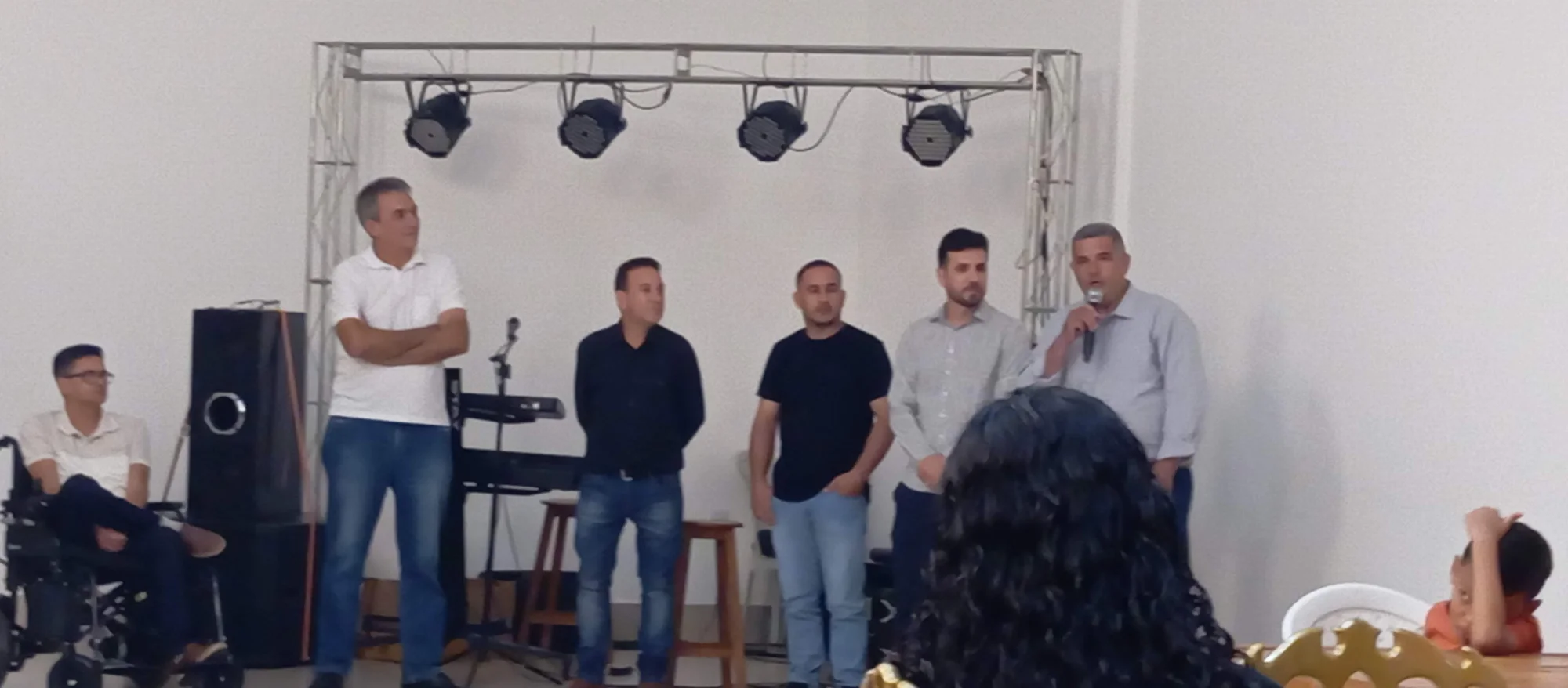 /image/19o-encontro-de-liderancas-rurais-reune-autoridades-associacoes-e-produtores-em-lagoa-dos-patos-mg?src=https%3A%2F%2Fimg2.pixhost.to%2Fimages%2F7461%2F719065362_img_20251205_211430.jpg&w=2000&q=85