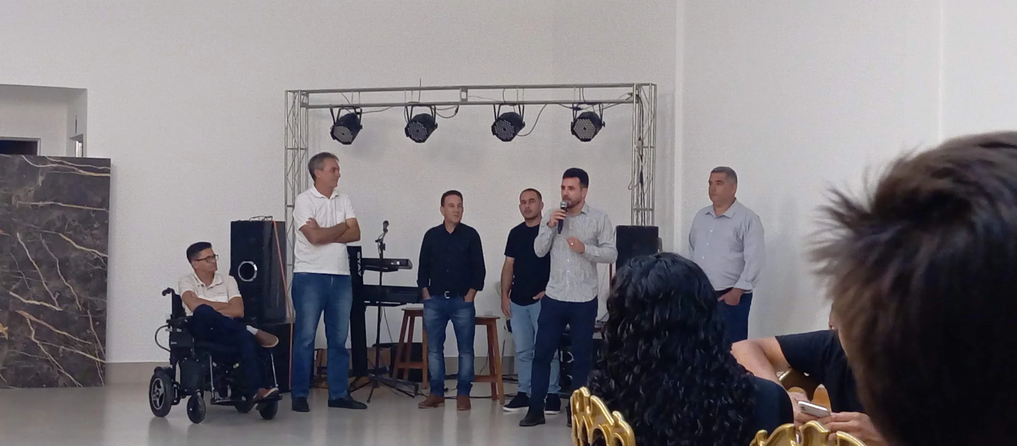 /image/19o-encontro-de-liderancas-rurais-reune-autoridades-associacoes-e-produtores-em-lagoa-dos-patos-mg?src=https%3A%2F%2Fimg2.pixhost.to%2Fimages%2F7461%2F719065374_img_20251205_211811.jpg&w=2000&q=85