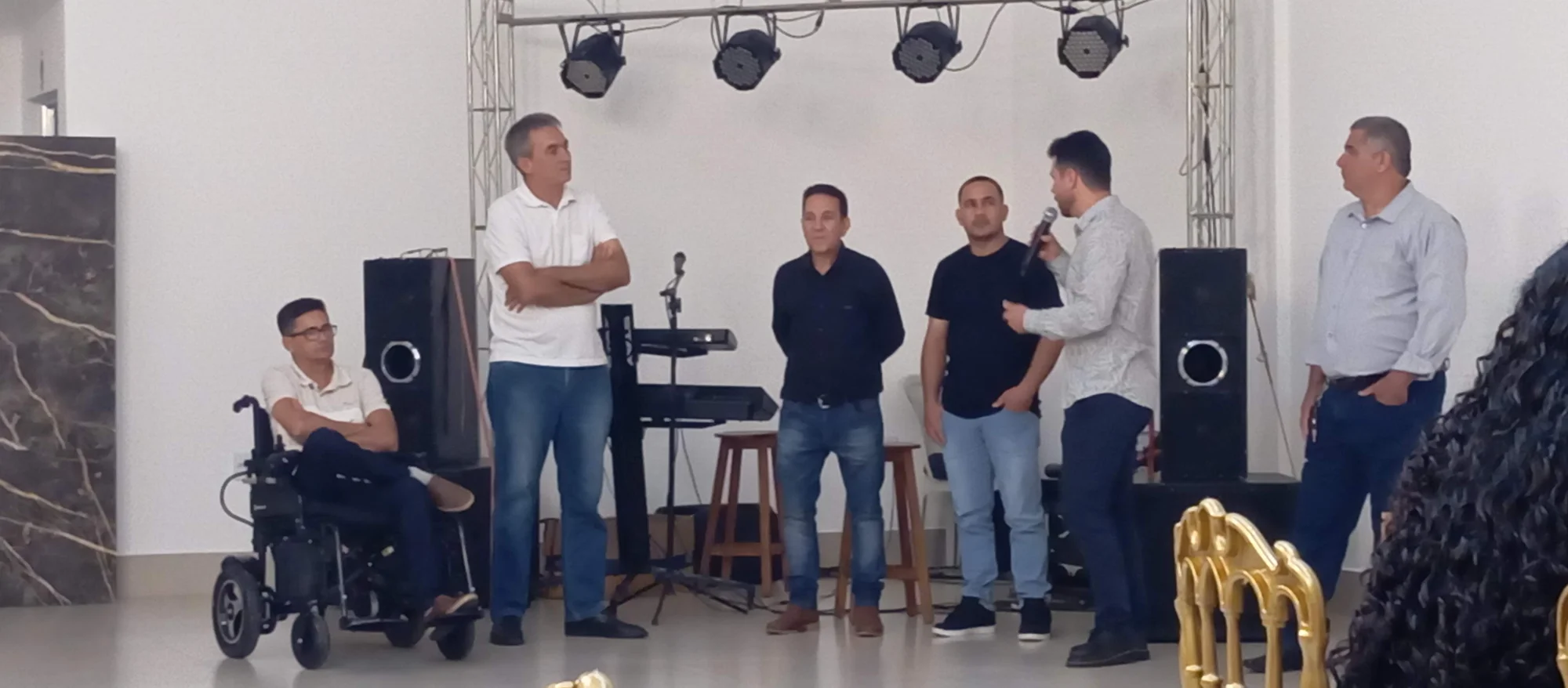 /image/19o-encontro-de-liderancas-rurais-reune-autoridades-associacoes-e-produtores-em-lagoa-dos-patos-mg?src=https%3A%2F%2Fimg2.pixhost.to%2Fimages%2F7461%2F719065377_img_20251205_212051.jpg&w=2000&q=85