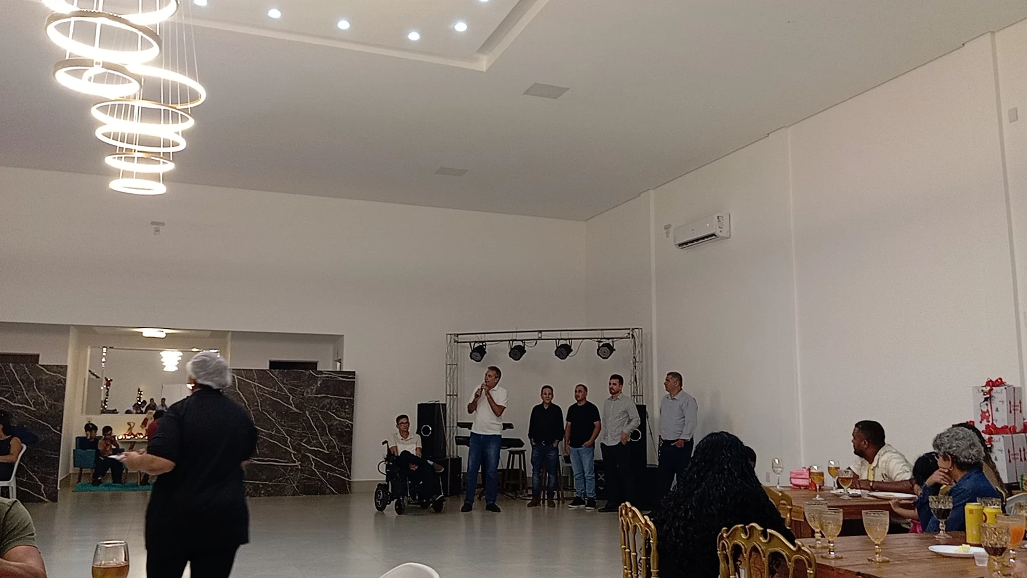 /image/19o-encontro-de-liderancas-rurais-reune-autoridades-associacoes-e-produtores-em-lagoa-dos-patos-mg?src=https%3A%2F%2Fimg2.pixhost.to%2Fimages%2F7461%2F719065391_img_20251205_212240_1.jpg&w=2000&q=85