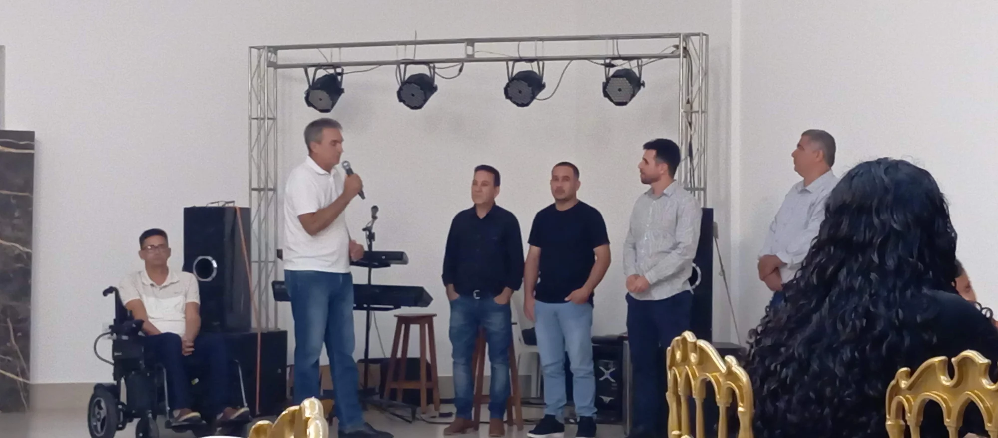 /image/19o-encontro-de-liderancas-rurais-reune-autoridades-associacoes-e-produtores-em-lagoa-dos-patos-mg?src=https%3A%2F%2Fimg2.pixhost.to%2Fimages%2F7461%2F719065413_img_20251205_212620.jpg&w=2000&q=85