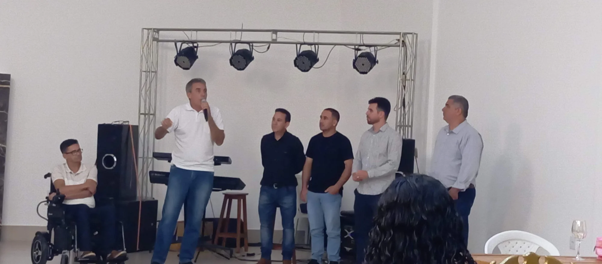 /image/19o-encontro-de-liderancas-rurais-reune-autoridades-associacoes-e-produtores-em-lagoa-dos-patos-mg?src=https%3A%2F%2Fimg2.pixhost.to%2Fimages%2F7461%2F719065443_img_20251205_213049.jpg&w=2000&q=85