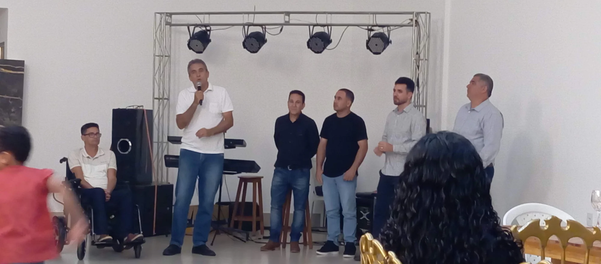 /image/19o-encontro-de-liderancas-rurais-reune-autoridades-associacoes-e-produtores-em-lagoa-dos-patos-mg?src=https%3A%2F%2Fimg2.pixhost.to%2Fimages%2F7461%2F719065445_img_20251205_213114.jpg&w=2000&q=85