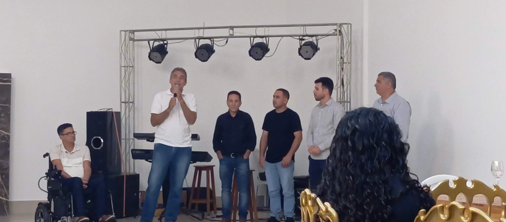/image/19o-encontro-de-liderancas-rurais-reune-autoridades-associacoes-e-produtores-em-lagoa-dos-patos-mg?src=https%3A%2F%2Fimg2.pixhost.to%2Fimages%2F7461%2F719065456_img_20251205_213202.jpg&w=2000&q=85