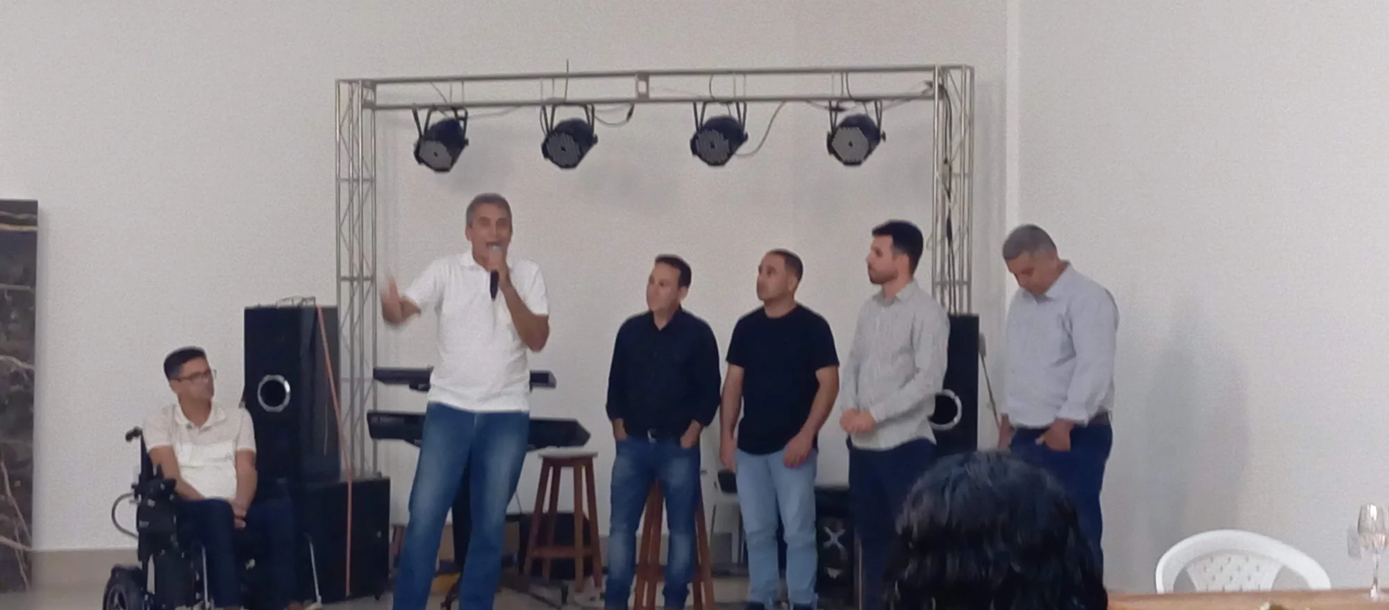 /image/19o-encontro-de-liderancas-rurais-reune-autoridades-associacoes-e-produtores-em-lagoa-dos-patos-mg?src=https%3A%2F%2Fimg2.pixhost.to%2Fimages%2F7461%2F719065459_img_20251205_213210.jpg&w=2000&q=85