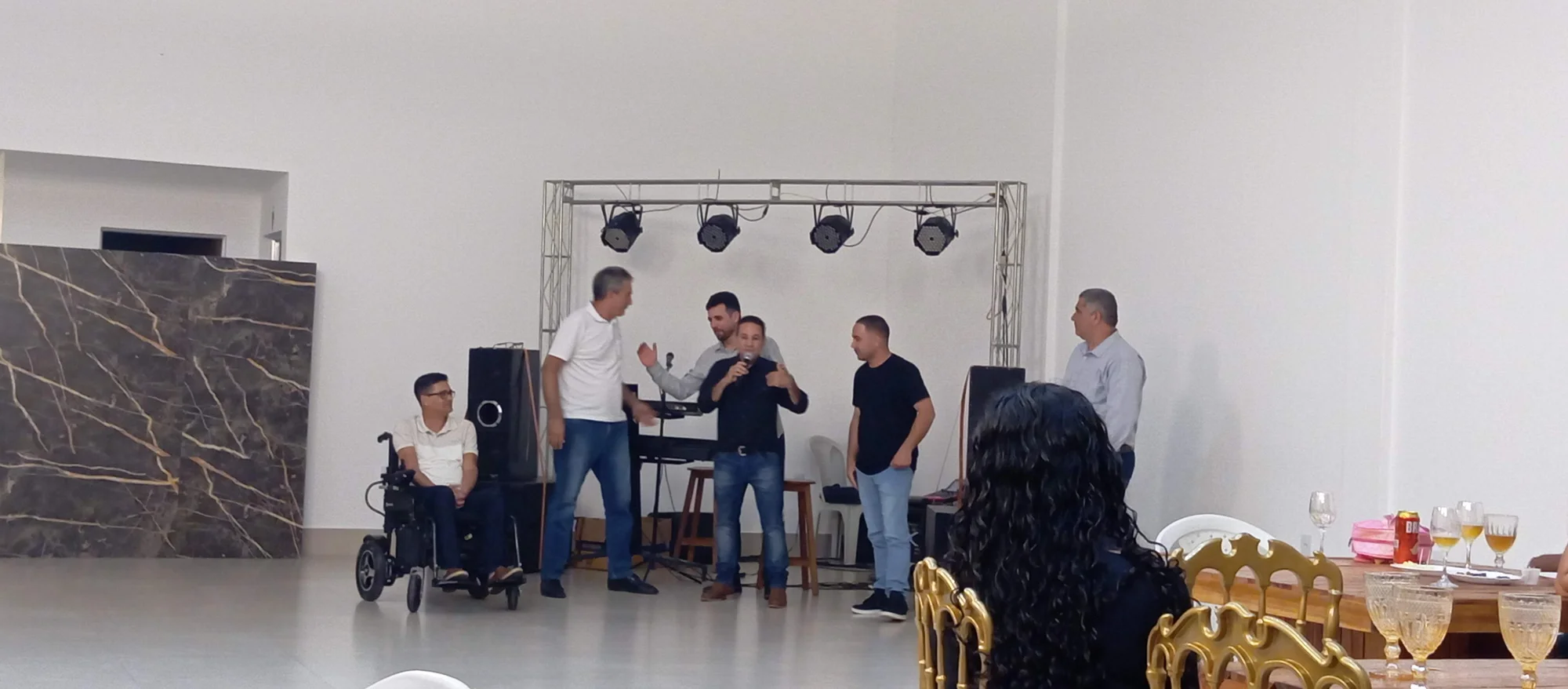 /image/19o-encontro-de-liderancas-rurais-reune-autoridades-associacoes-e-produtores-em-lagoa-dos-patos-mg?src=https%3A%2F%2Fimg2.pixhost.to%2Fimages%2F7461%2F719065466_img_20251205_213243.jpg&w=2000&q=85