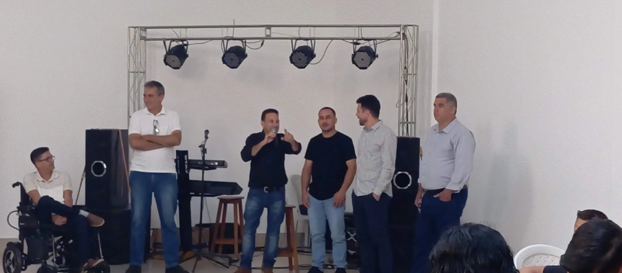 /image/19o-encontro-de-liderancas-rurais-reune-autoridades-associacoes-e-produtores-em-lagoa-dos-patos-mg?src=https%3A%2F%2Fimg2.pixhost.to%2Fimages%2F7461%2F719065568_img_20251205_210904.jpg&w=2000&q=85