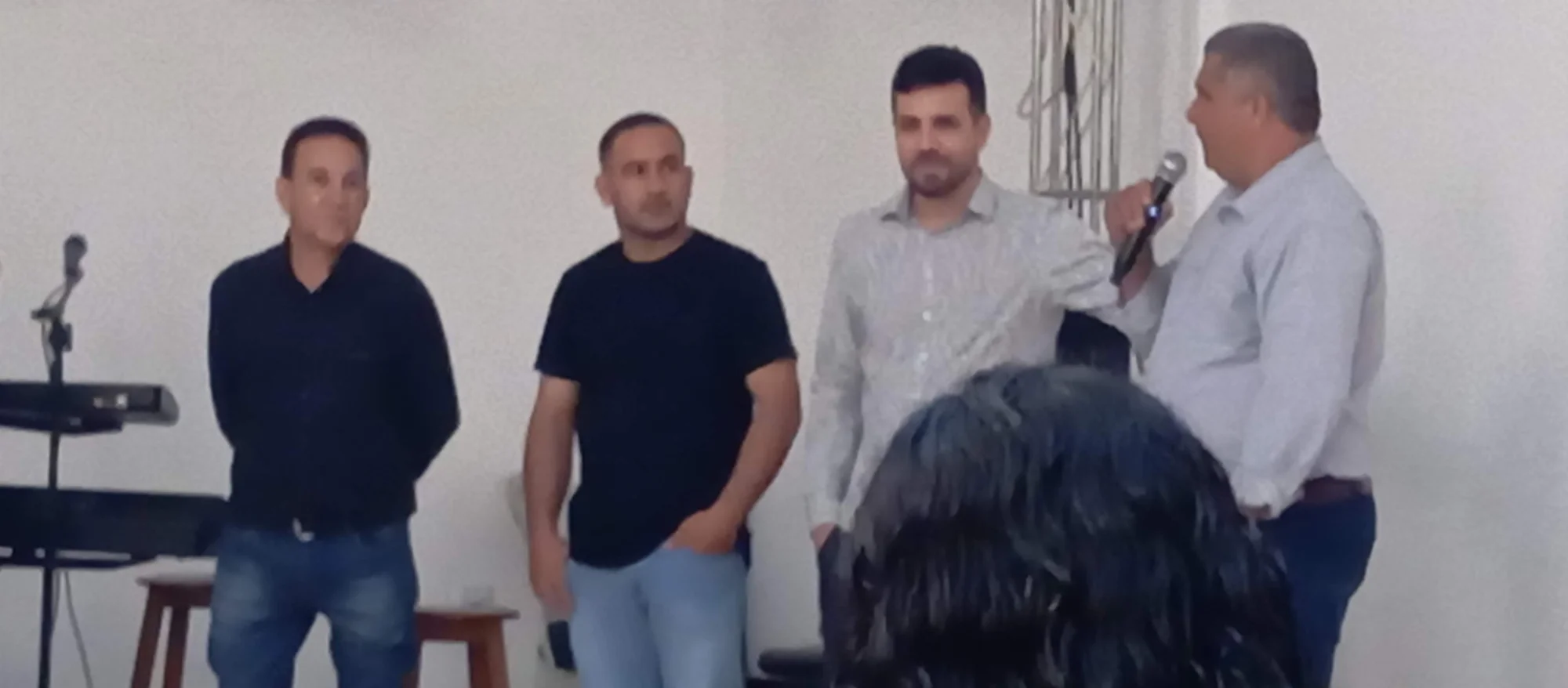 /image/19o-encontro-de-liderancas-rurais-reune-autoridades-associacoes-e-produtores-em-lagoa-dos-patos-mg?src=https%3A%2F%2Fimg2.pixhost.to%2Fimages%2F7461%2F719065619_img_20251205_211419.jpg&w=2000&q=85