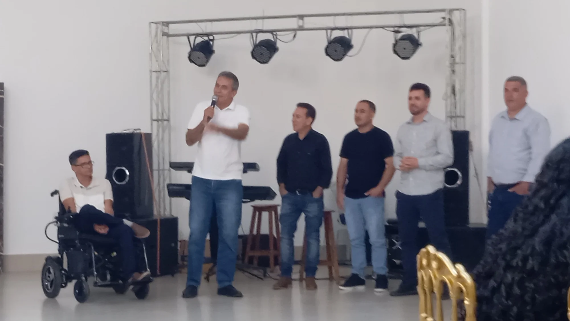 /image/19o-encontro-de-liderancas-rurais-reune-autoridades-associacoes-e-produtores-em-lagoa-dos-patos-mg?src=https%3A%2F%2Fimg2.pixhost.to%2Fimages%2F7461%2F719065657_img_20251205_212212.jpg&w=2000&q=85