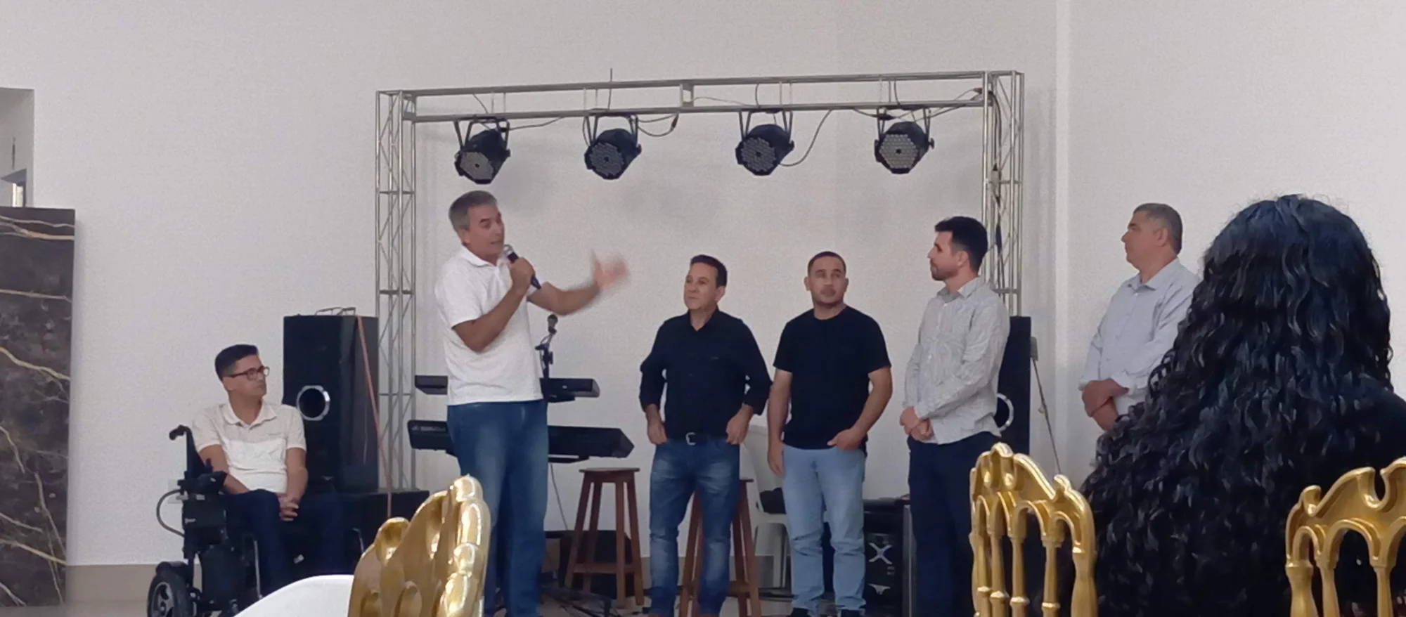 /image/19o-encontro-de-liderancas-rurais-reune-autoridades-associacoes-e-produtores-em-lagoa-dos-patos-mg?src=https%3A%2F%2Fimg2.pixhost.to%2Fimages%2F7461%2F719065684_img_20251205_212543.jpg&w=2000&q=85