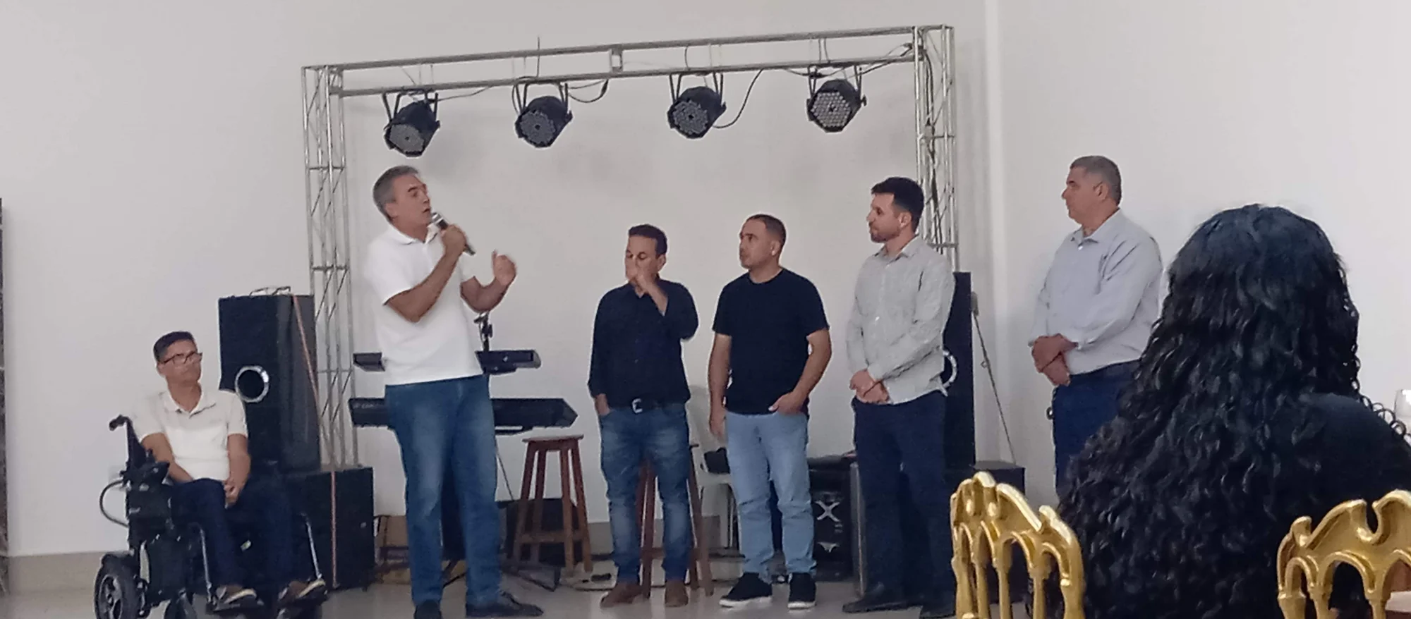 /image/19o-encontro-de-liderancas-rurais-reune-autoridades-associacoes-e-produtores-em-lagoa-dos-patos-mg?src=https%3A%2F%2Fimg2.pixhost.to%2Fimages%2F7461%2F719065695_img_20251205_212558.jpg&w=2000&q=85