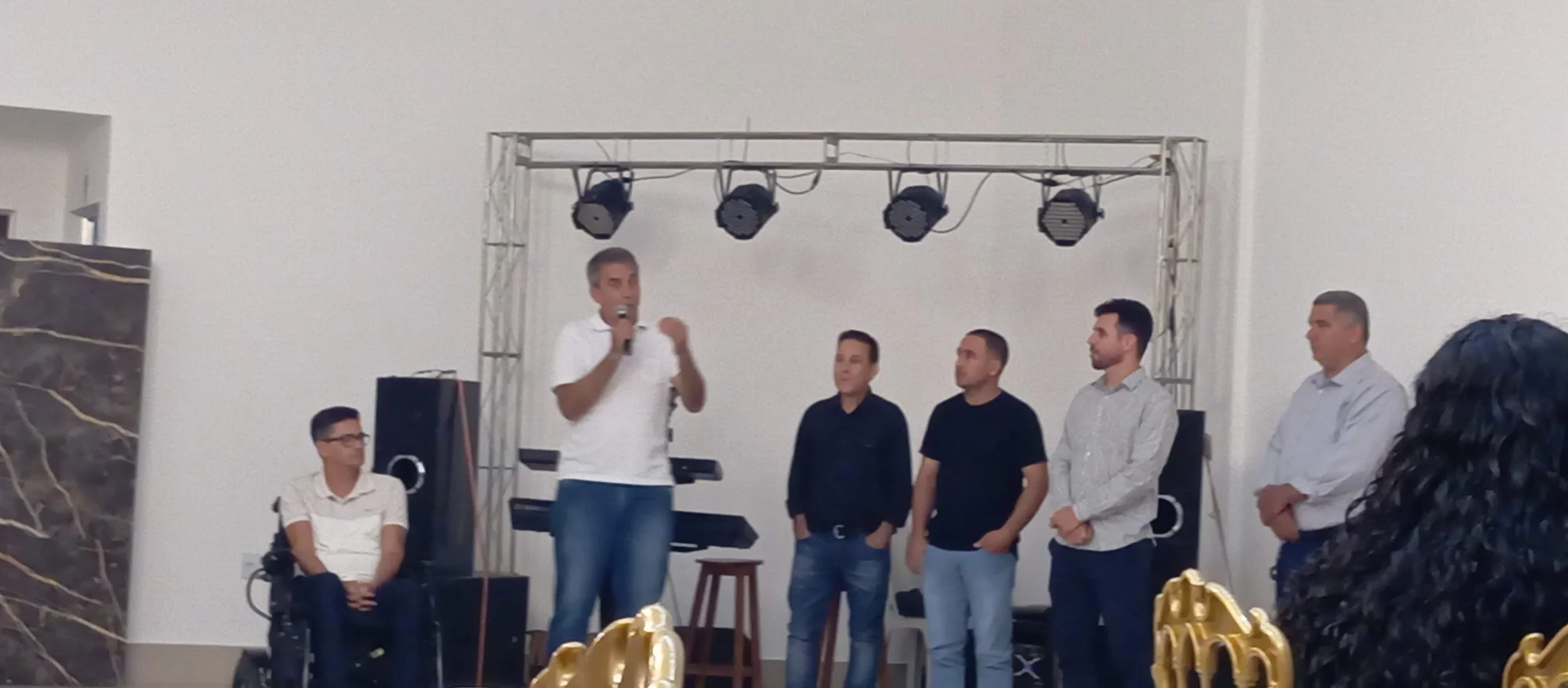 /image/19o-encontro-de-liderancas-rurais-reune-autoridades-associacoes-e-produtores-em-lagoa-dos-patos-mg?src=https%3A%2F%2Fimg2.pixhost.to%2Fimages%2F7461%2F719065702_img_20251205_212650.jpg&w=2000&q=85