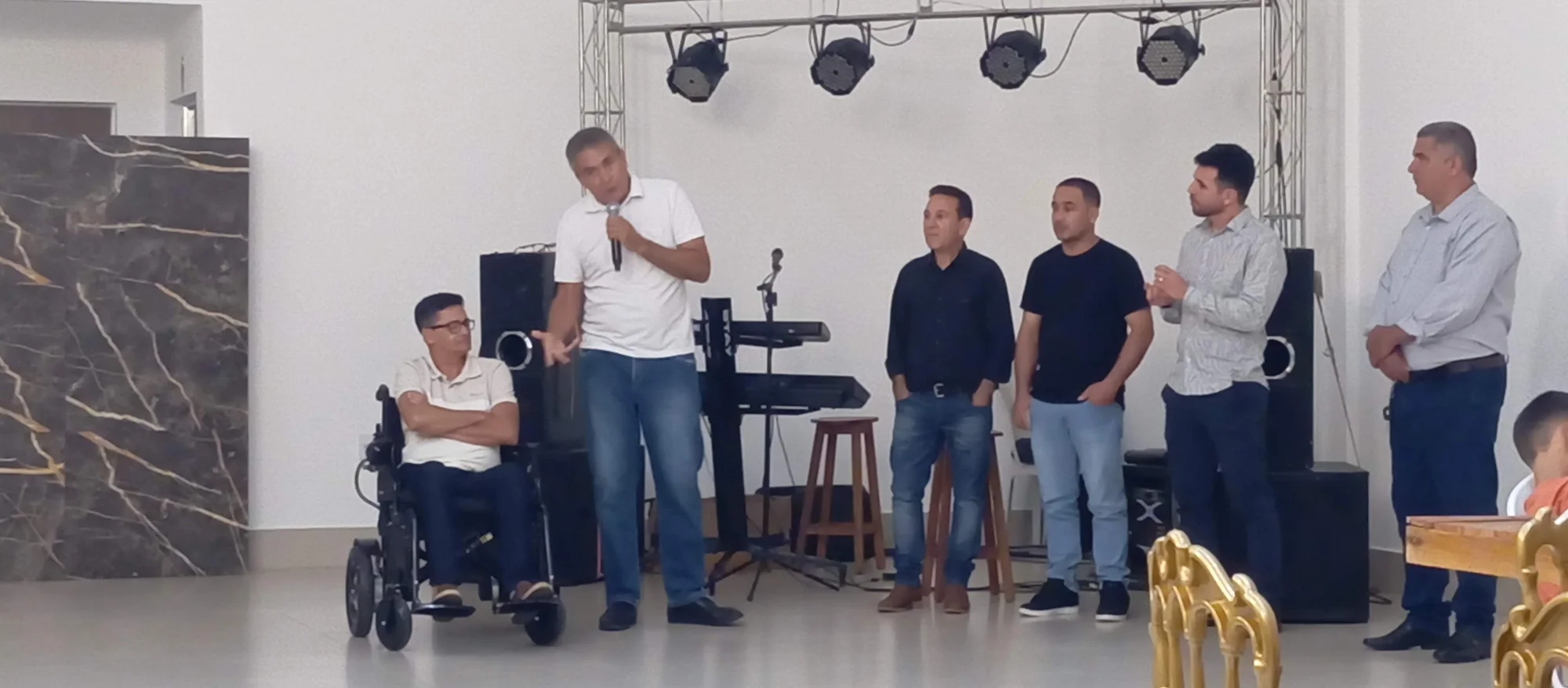 /image/19o-encontro-de-liderancas-rurais-reune-autoridades-associacoes-e-produtores-em-lagoa-dos-patos-mg?src=https%3A%2F%2Fimg2.pixhost.to%2Fimages%2F7461%2F719065746_img_20251205_212750.jpg&w=2000&q=85