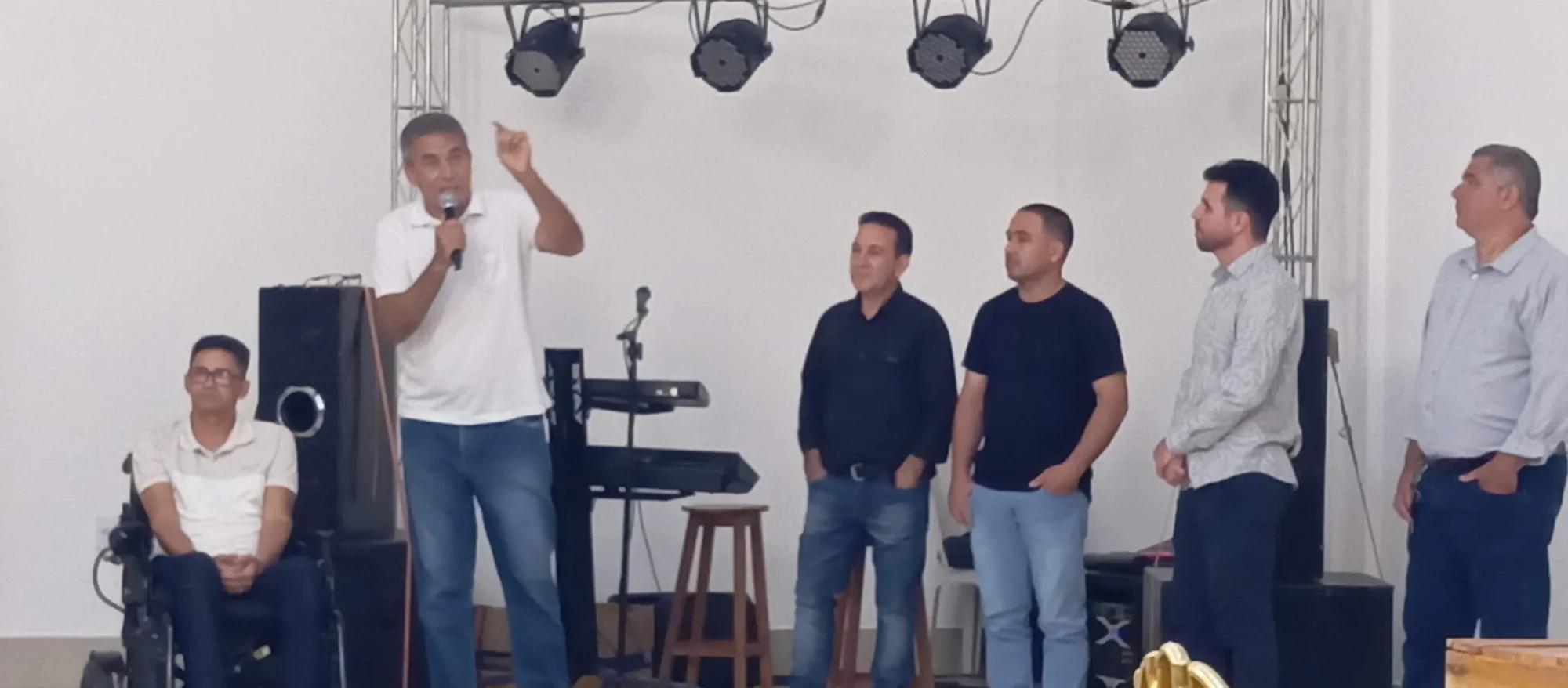 /image/19o-encontro-de-liderancas-rurais-reune-autoridades-associacoes-e-produtores-em-lagoa-dos-patos-mg?src=https%3A%2F%2Fimg2.pixhost.to%2Fimages%2F7461%2F719065754_img_20251205_212930.jpg&w=2000&q=85