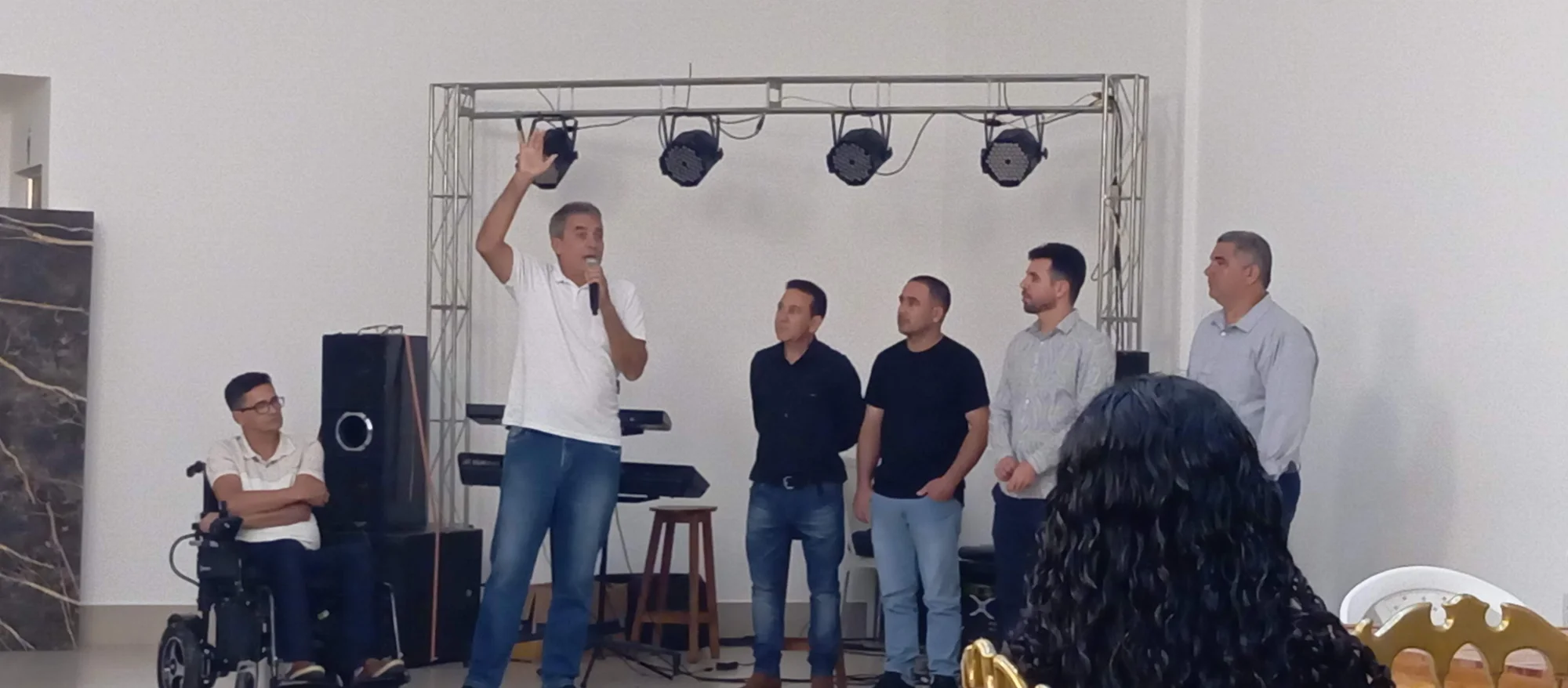 /image/19o-encontro-de-liderancas-rurais-reune-autoridades-associacoes-e-produtores-em-lagoa-dos-patos-mg?src=https%3A%2F%2Fimg2.pixhost.to%2Fimages%2F7461%2F719065802_img_20251205_213040.jpg&w=2000&q=85