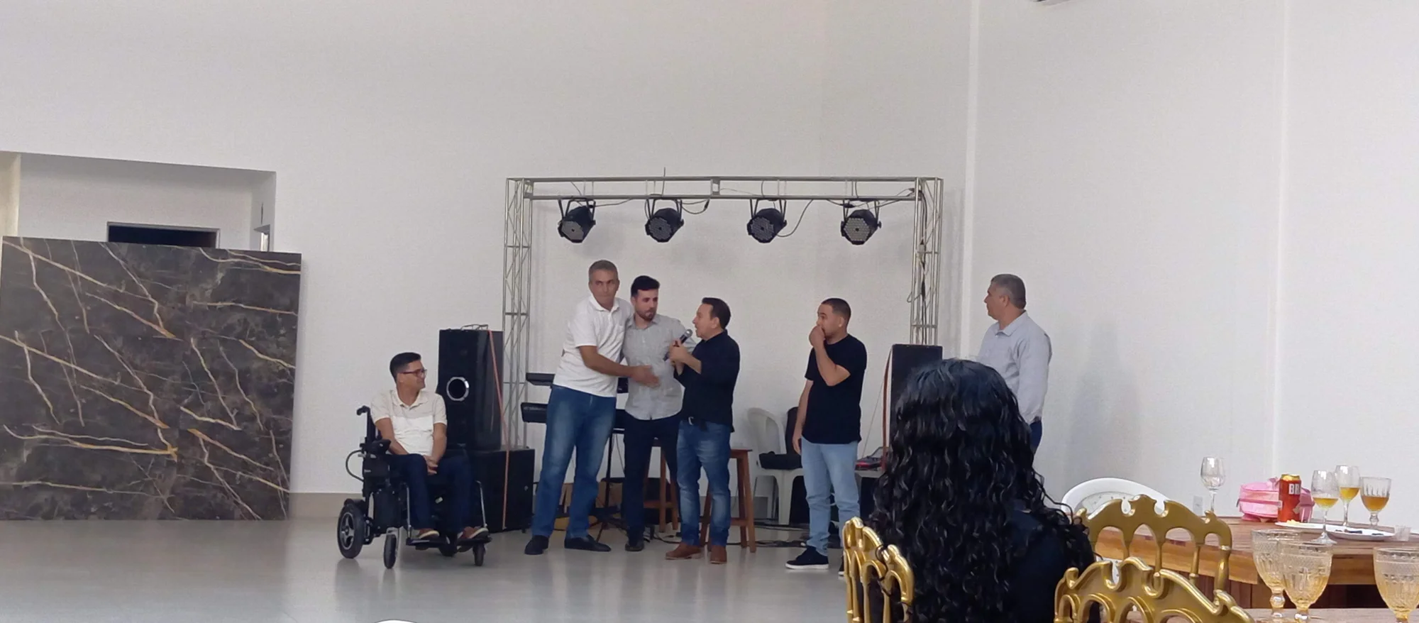 /image/19o-encontro-de-liderancas-rurais-reune-autoridades-associacoes-e-produtores-em-lagoa-dos-patos-mg?src=https%3A%2F%2Fimg2.pixhost.to%2Fimages%2F7461%2F719065812_img_20251205_213245.jpg&w=2000&q=85