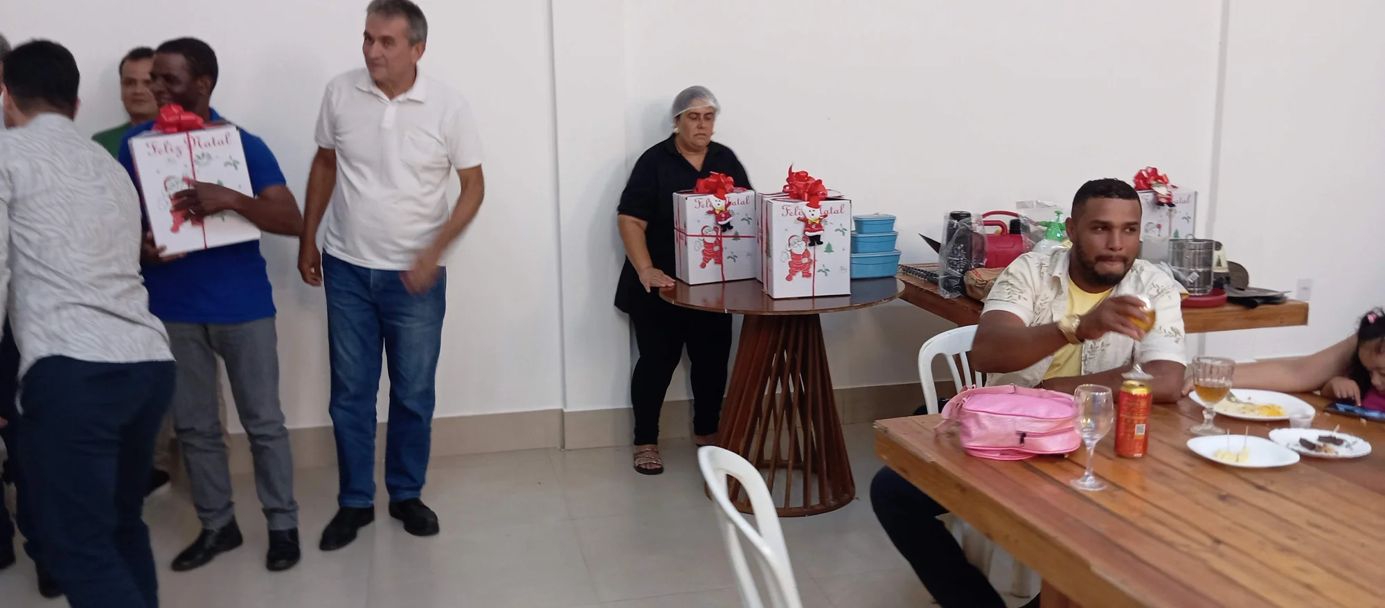 /image/19o-encontro-de-liderancas-rurais-reune-autoridades-associacoes-e-produtores-em-lagoa-dos-patos-mg?src=https%3A%2F%2Fimg2.pixhost.to%2Fimages%2F7461%2F719065826_img_20251205_213603.jpg&w=2000&q=85