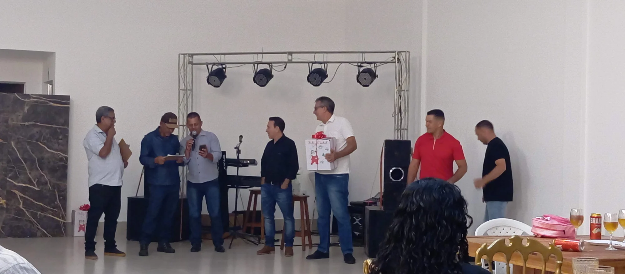 /image/19o-encontro-de-liderancas-rurais-reune-autoridades-associacoes-e-produtores-em-lagoa-dos-patos-mg?src=https%3A%2F%2Fimg2.pixhost.to%2Fimages%2F7461%2F719066599_img_20251205_220713.jpg&w=2000&q=85