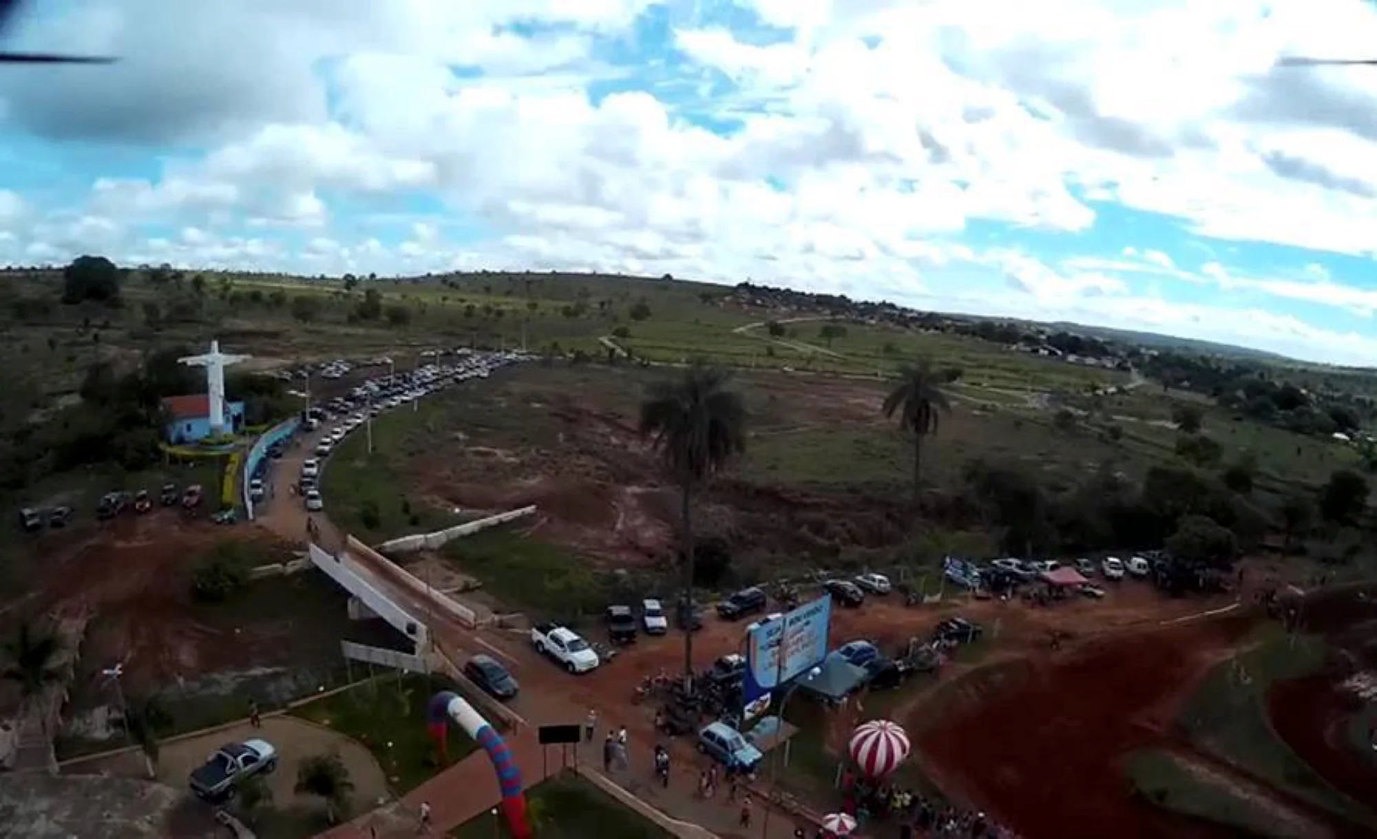 /image/a-historia-da-barragem-da-lagoa-a-origem-do-nome-de-lagoa-dos-patos-mg?src=https%3A%2F%2Fimg1.pixhost.to%2Fimages%2F10289%2F662750535_acao-global-lagoa-dos-patos-motocross-05.jpg&w=2000&q=85