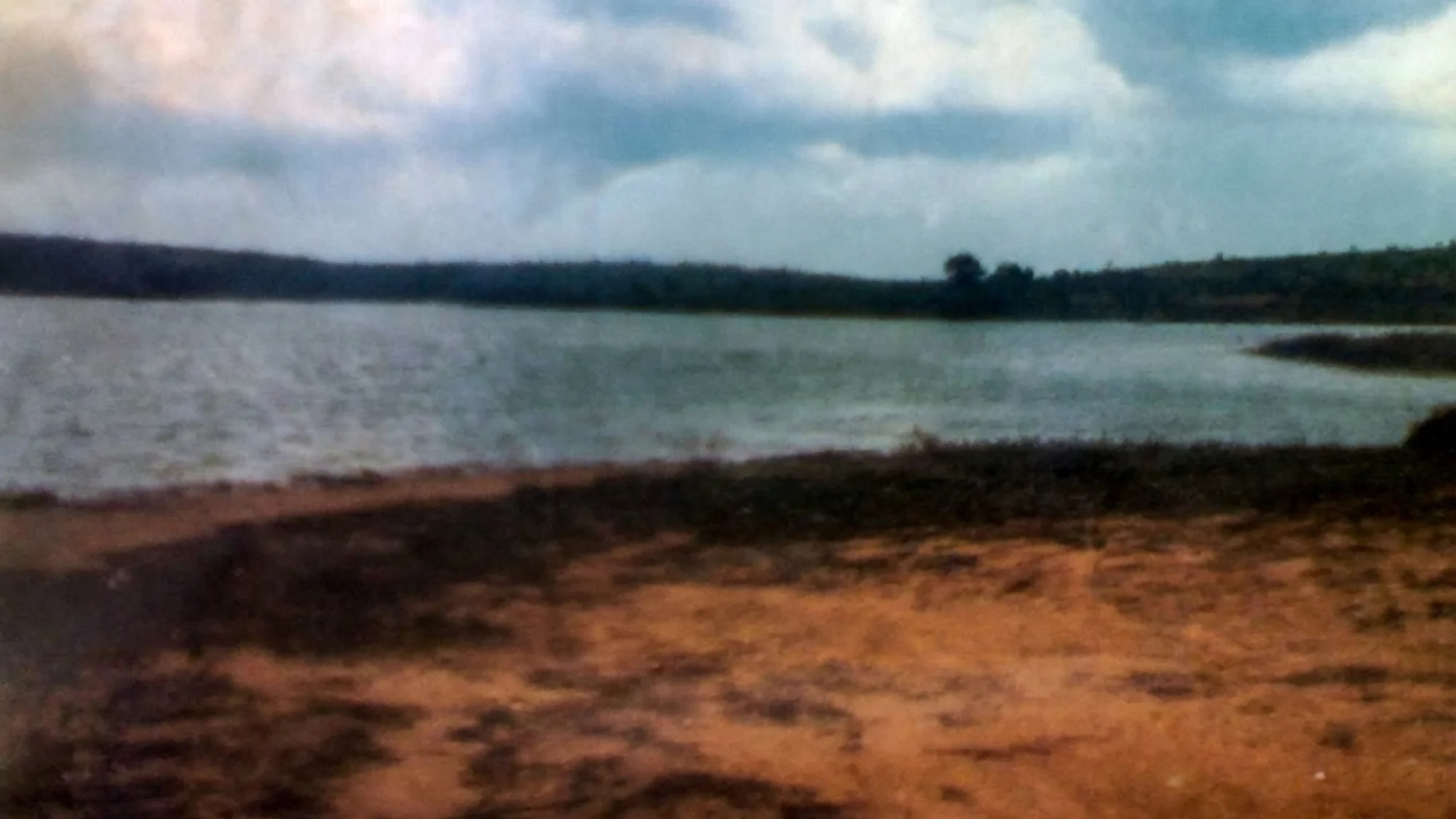 /image/a-historia-da-barragem-da-lagoa-a-origem-do-nome-de-lagoa-dos-patos-mg?src=https%3A%2F%2Fimg1.pixhost.to%2Fimages%2F11691%2F685943667_fotos-antigas-lagoa-dos-patos-mg-1.png&w=2000&q=85