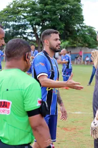 Imagem da galeria do artigo: É campeão! União Bet levanta a taça do 2º Campeonato Regional de Futebol de Campo de Lagoa dos Patos