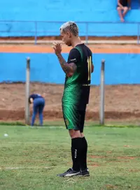 Imagem da galeria do artigo: É campeão! União Bet levanta a taça do 2º Campeonato Regional de Futebol de Campo de Lagoa dos Patos