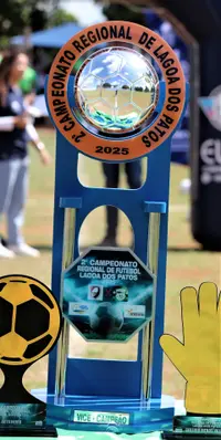 Imagem da galeria do artigo: É campeão! União Bet levanta a taça do 2º Campeonato Regional de Futebol de Campo de Lagoa dos Patos