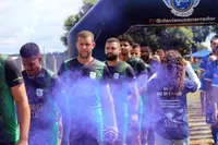 Imagem da galeria do artigo: É campeão! União Bet levanta a taça do 2º Campeonato Regional de Futebol de Campo de Lagoa dos Patos