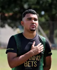 Imagem da galeria do artigo: É campeão! União Bet levanta a taça do 2º Campeonato Regional de Futebol de Campo de Lagoa dos Patos