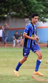 Imagem da galeria do artigo: É campeão! União Bet levanta a taça do 2º Campeonato Regional de Futebol de Campo de Lagoa dos Patos