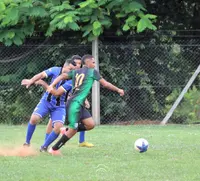 Imagem da galeria do artigo: É campeão! União Bet levanta a taça do 2º Campeonato Regional de Futebol de Campo de Lagoa dos Patos
