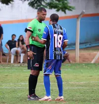 Imagem da galeria do artigo: É campeão! União Bet levanta a taça do 2º Campeonato Regional de Futebol de Campo de Lagoa dos Patos