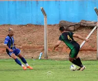 Imagem da galeria do artigo: É campeão! União Bet levanta a taça do 2º Campeonato Regional de Futebol de Campo de Lagoa dos Patos