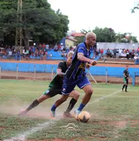 Imagem da galeria do artigo: É campeão! União Bet levanta a taça do 2º Campeonato Regional de Futebol de Campo de Lagoa dos Patos