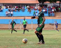 Imagem da galeria do artigo: É campeão! União Bet levanta a taça do 2º Campeonato Regional de Futebol de Campo de Lagoa dos Patos