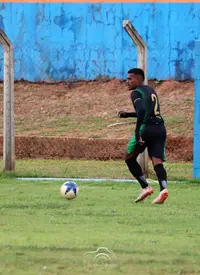 Imagem da galeria do artigo: É campeão! União Bet levanta a taça do 2º Campeonato Regional de Futebol de Campo de Lagoa dos Patos