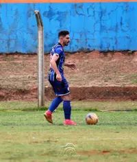 Imagem da galeria do artigo: É campeão! União Bet levanta a taça do 2º Campeonato Regional de Futebol de Campo de Lagoa dos Patos