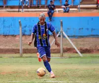 Imagem da galeria do artigo: É campeão! União Bet levanta a taça do 2º Campeonato Regional de Futebol de Campo de Lagoa dos Patos