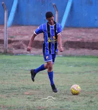 Imagem da galeria do artigo: É campeão! União Bet levanta a taça do 2º Campeonato Regional de Futebol de Campo de Lagoa dos Patos