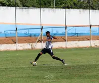 Imagem da galeria do artigo: É campeão! União Bet levanta a taça do 2º Campeonato Regional de Futebol de Campo de Lagoa dos Patos