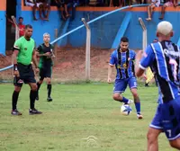 Imagem da galeria do artigo: É campeão! União Bet levanta a taça do 2º Campeonato Regional de Futebol de Campo de Lagoa dos Patos