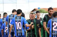 Imagem da galeria do artigo: É campeão! União Bet levanta a taça do 2º Campeonato Regional de Futebol de Campo de Lagoa dos Patos