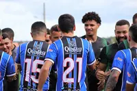 Imagem da galeria do artigo: É campeão! União Bet levanta a taça do 2º Campeonato Regional de Futebol de Campo de Lagoa dos Patos