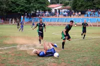 Imagem da galeria do artigo: É campeão! União Bet levanta a taça do 2º Campeonato Regional de Futebol de Campo de Lagoa dos Patos