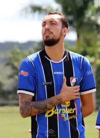 Imagem da galeria do artigo: É campeão! União Bet levanta a taça do 2º Campeonato Regional de Futebol de Campo de Lagoa dos Patos