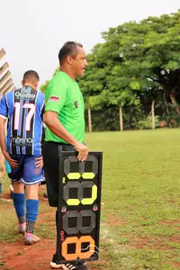 Imagem da galeria do artigo: É campeão! União Bet levanta a taça do 2º Campeonato Regional de Futebol de Campo de Lagoa dos Patos