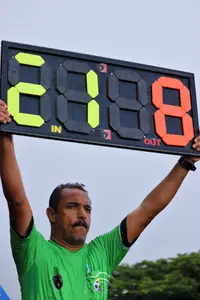 Imagem da galeria do artigo: É campeão! União Bet levanta a taça do 2º Campeonato Regional de Futebol de Campo de Lagoa dos Patos